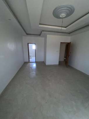 Appartement F4 à louer aux Maristes image 10