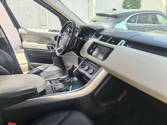 RANGE ROVER SPORT 3.0 SDV6 306 HSE DYNAMIC Auto image 8