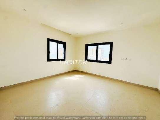 Des Appartements de haut standing à louer à Fann Hock image 7