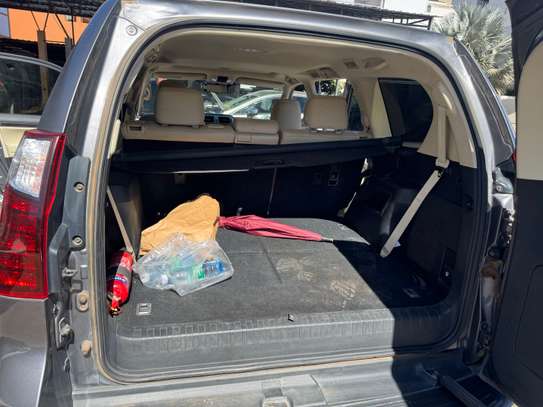 Lexus Gx-460 4.6l Année 2020 7 Places image 4