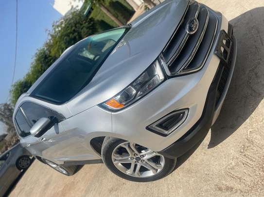 Ford Edge titanium année 2018, 4 cylindre image 2