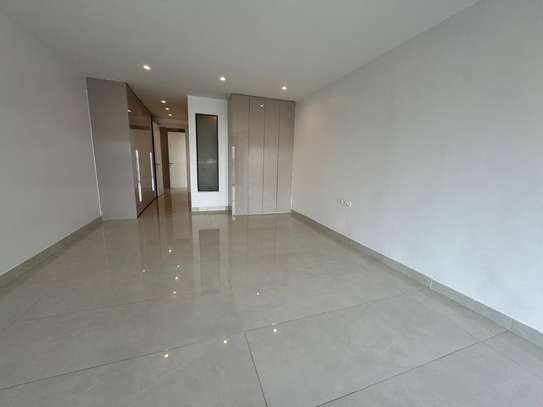 Appartement à louer au plateau sur la corniche image 3