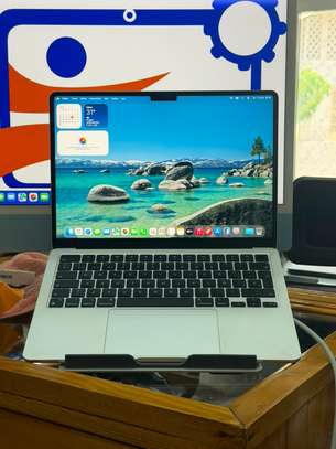 MacBook Air 13" (M3, 8 Go, 512 Go SSD) + Sac Offert image 2
