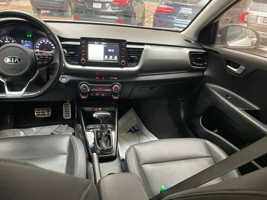 KIA Stonic *  ANNÉE 2018 image 6