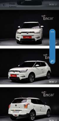 Ssangyong Tivoli 2015 image 2