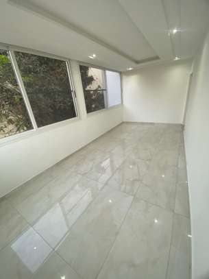 JOLI APPARTEMENT F4 NGOR ALMADIES image 6