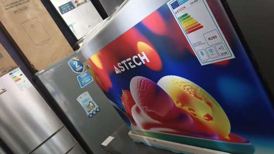 ASTECH congélateur vitrine 4 paniers grande capacité image 2