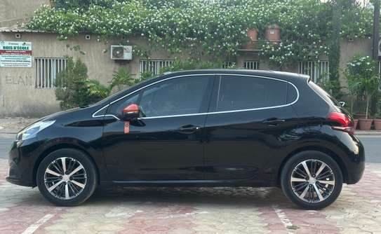 Peugeot 208 full options manuel diesel 2017 image 9