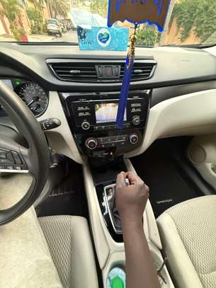 Nissan image 2