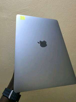 MacBook pro M2 image 2