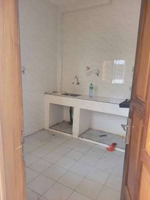 Chambre salle de bain à louer image 3