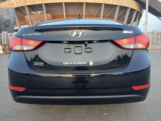 Hyundai Elantra 2016 Automatique essence image 7
