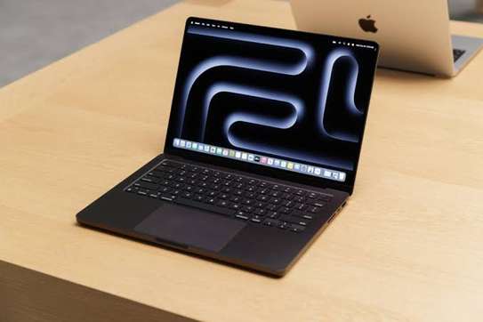 MACBOOK PRO M5 14 2025 image 5