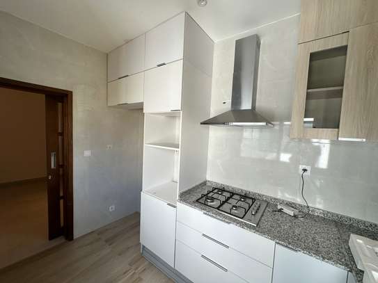 TRES BELLE APPARTEMENT À LOUÉ F4 T4 HANN MARISTE image 2