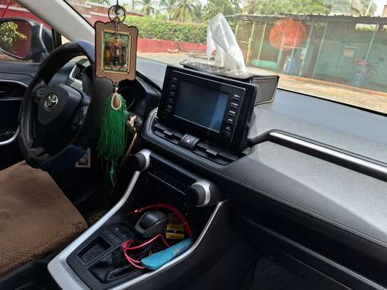 Toyota Rav4 2019 image 3