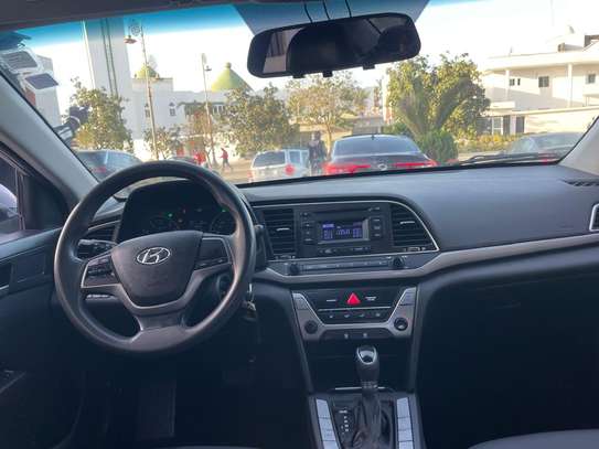 Hyundai Avante 2016 image 4