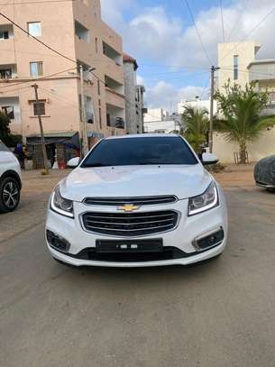 Chevrolet Cruze Blanc Berline Confort Fiable image 7