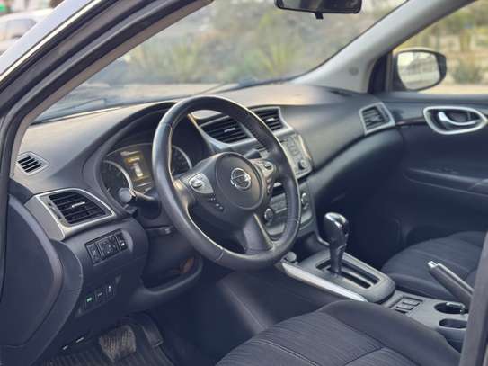Nissan Sentra 2017 essence 1.8L venant image 7