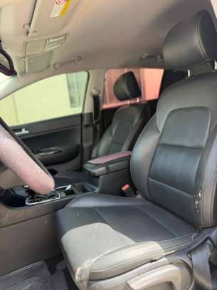 KIA Sportage image 8