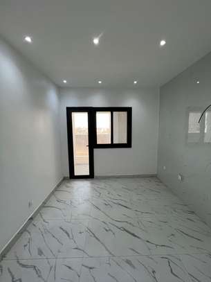 Immeuble R+10 à vendre au Point E image 7