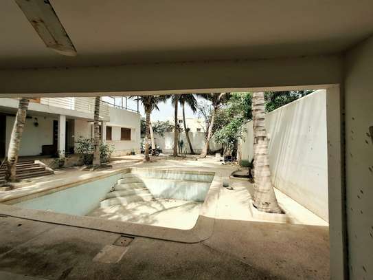 Villa a Loue  Ngor almadie R+1 image 15