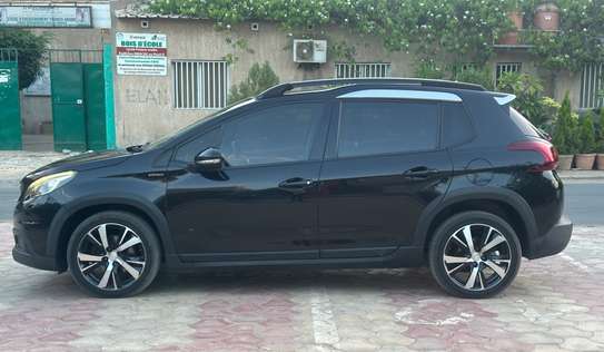 Peugeot 2008 Gt Line manuel diesel venant image 3