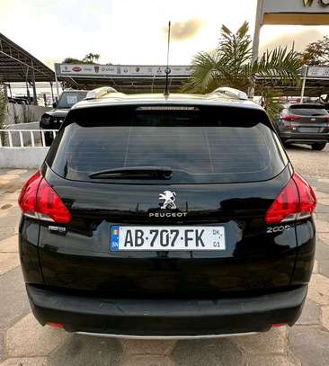 PEUGEOT 2008 image 2