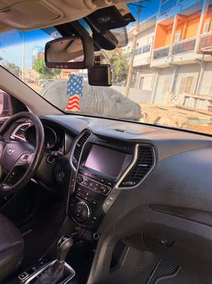 Hyundai santafe 2016 image 4