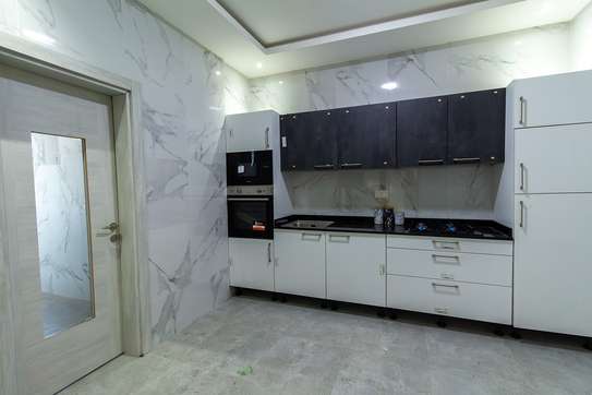 À louer non meublé – Appartement F4 de standing proche IPG image 12