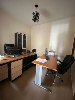 A louer f4  aux maristes usage de bureau image 3