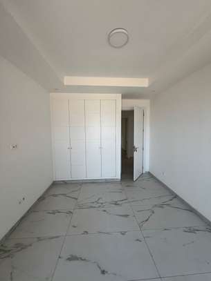 F4 neuf à vendre aux Almadies image 5