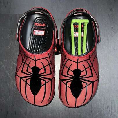 Crocs Spiderman rouge confort léger image 2