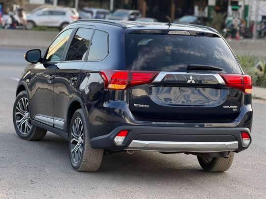 Mitsubishi Outlander SEL 7 places 4 cylindres image 4