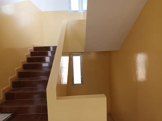 Immeuble R+2 de bureau  F47 aux Almadies image 11