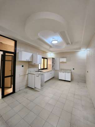 Appartement duplex f4 à Mermoz image 12