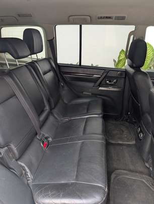 Mitsubishi Pajero image 4