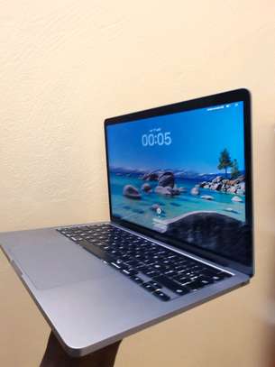 MacBook pro M1 image 3