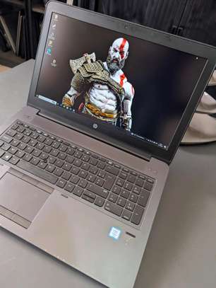 HP gamer i7 1to SSD zbook image 3