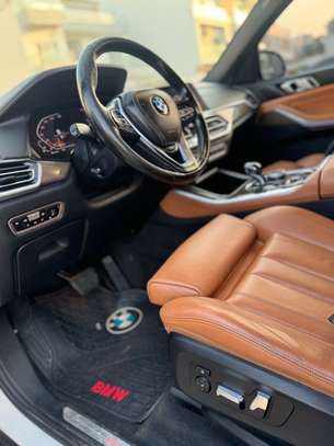 Bmw x5 2019 image 9