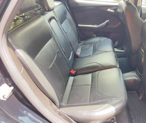 Ford Focus Titanium image 11