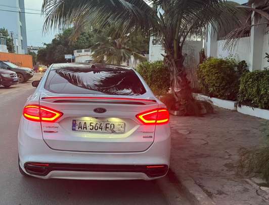 Ford Fusion Titanium 2015 image 10