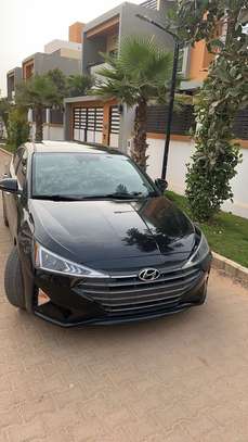 Hyundai Elantra 2019 image 2