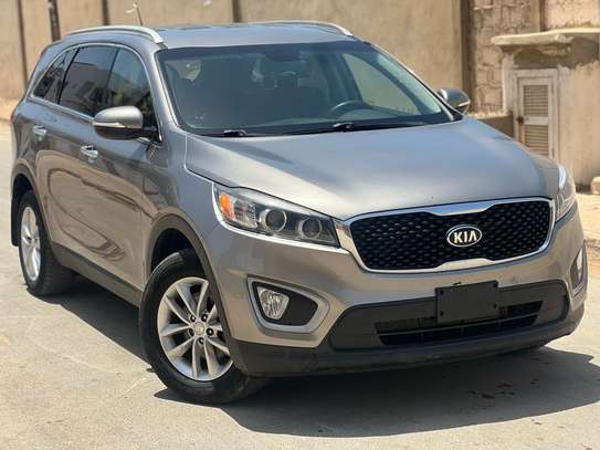Kia Sorento image 8