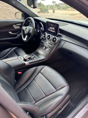 Mercedes c300 année 2016 image 11