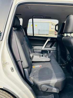 Toyota Prado image 11