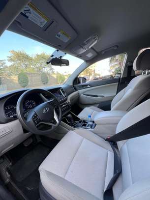 HYUNDAI TUCSON 2017 image 10