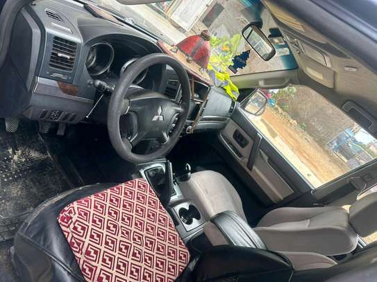 Pajero Mitsubishi 2010 vente express image 4
