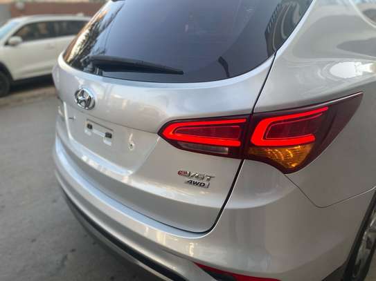 Vente hyundai santafe 2017 4x4 image 9