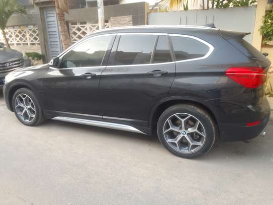 Bmw x1 image 2