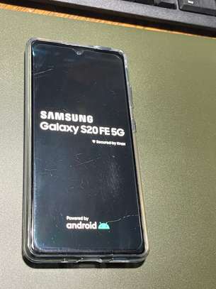 Samsung Galaxy S20 FE 128 GB image 1